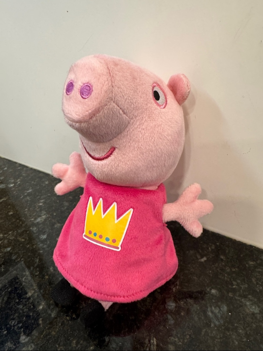 Jazwares Peppa Pig Plush 8" Stuffed Animal Toy Pink T Shirt crown